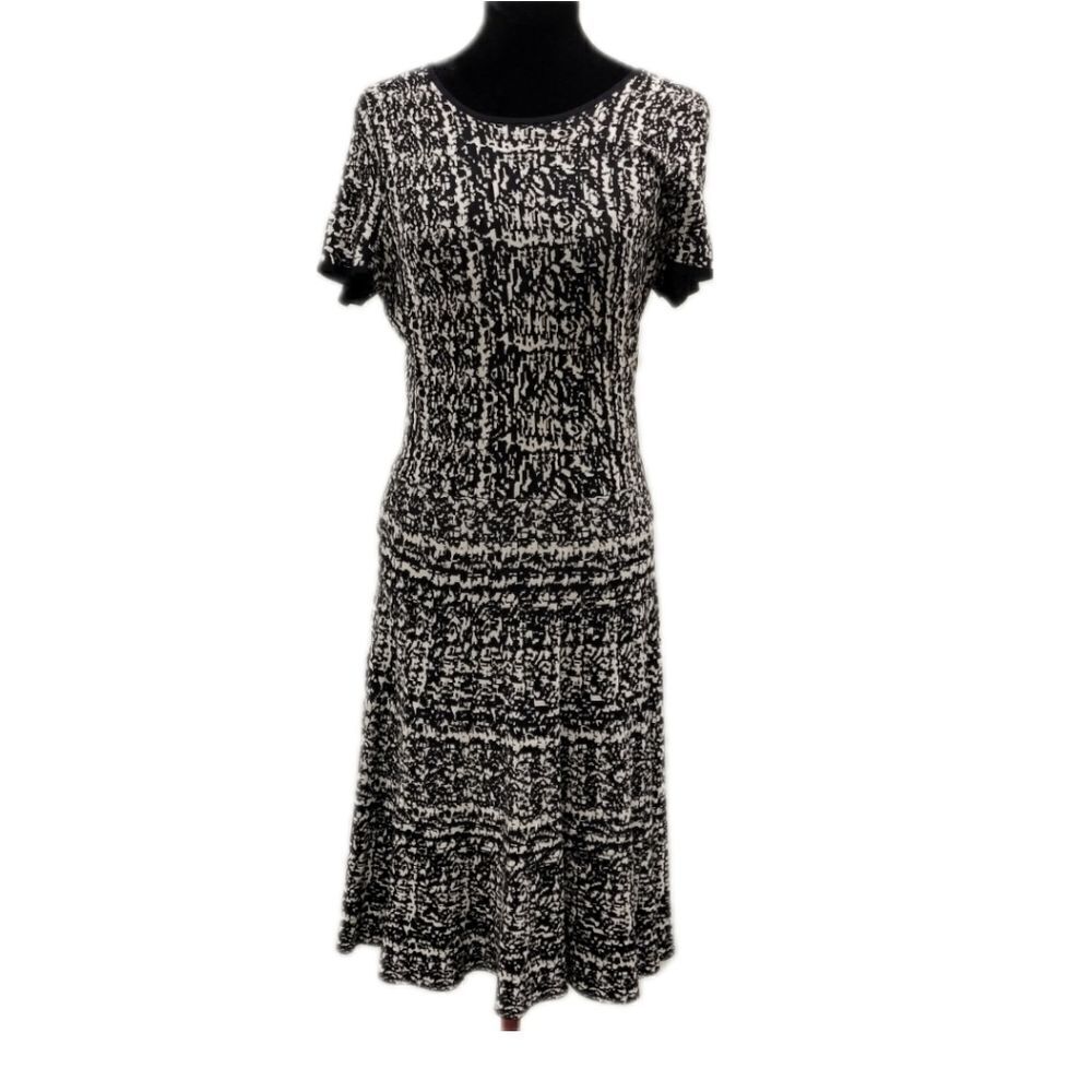 BCBGMAXAZRIAย Dressโ
M